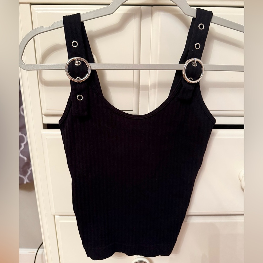Dynamic Seamless Ribbed Buckle Strap Top